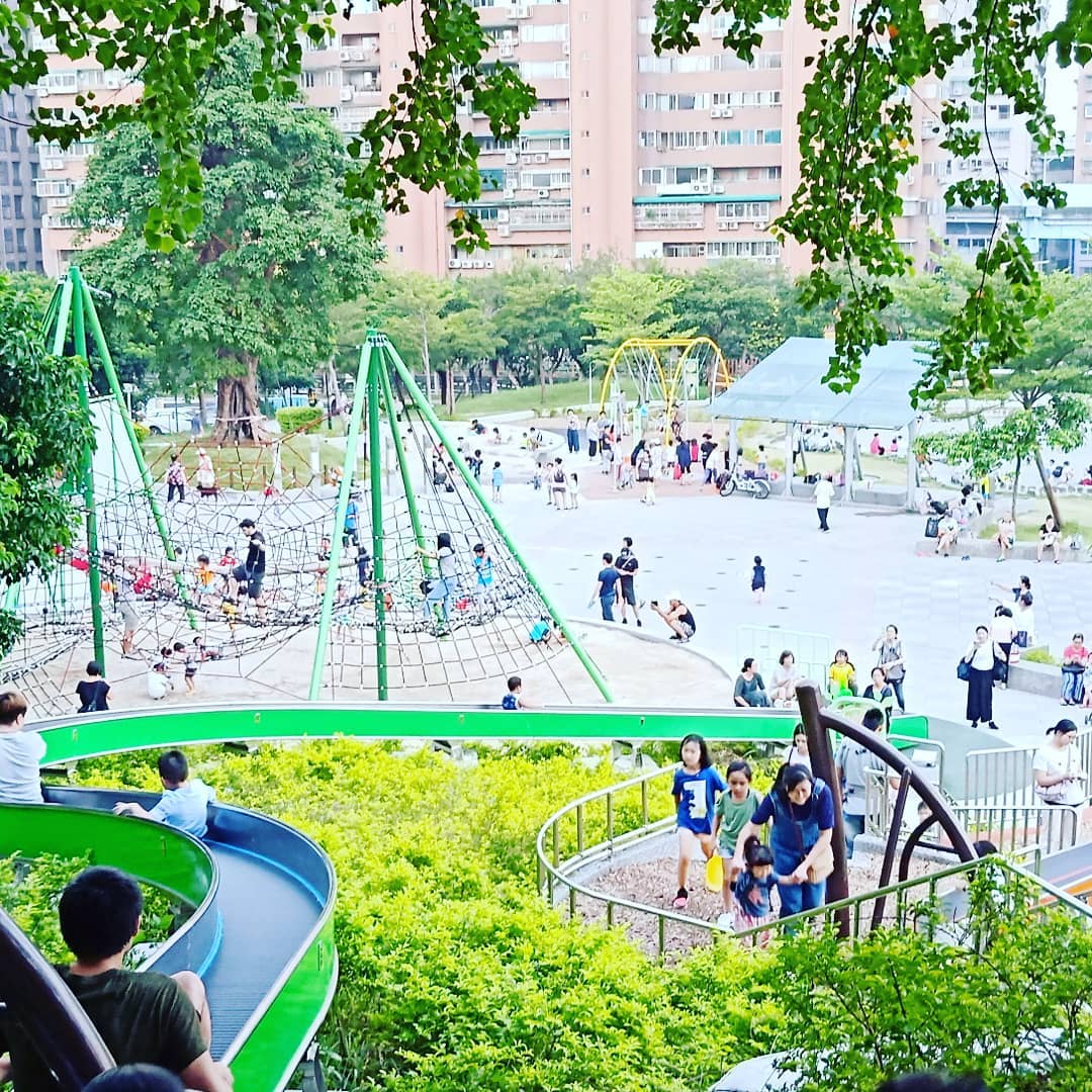 錦和運動公園｜台北 Taipei 台北滑梯 台北親子 台北親子好去處 台北親子景點 台北親子必玩 台北親子行程 台北親子自由行 新北 Sinpak 新北親子 新北親子好去處 新北親子必去 新北親子行程 新北親子自由行 新北錦和運動公園 錦和運動公園整修 錦和運動公園停車場 錦和運動公園交通 中和錦和公園停車 錦和運動公園操場 新北市運動公園 錦和公園2019