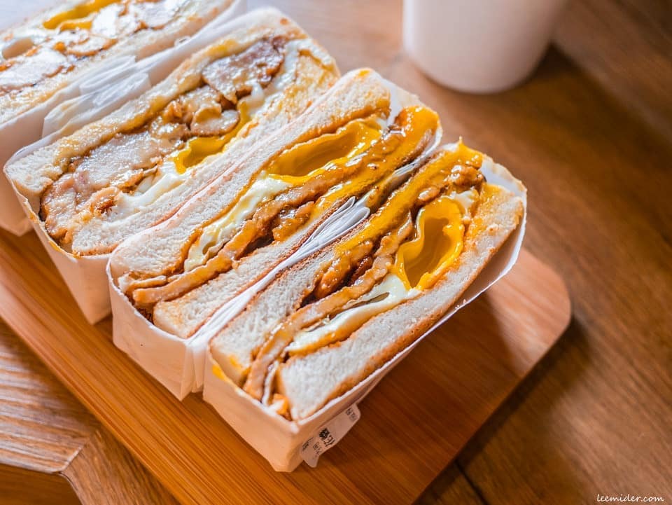 良粟商號｜台灣 Taiwan台灣早餐 台灣美食 台灣打卡 台灣古早味 台灣必去 台灣必到 台灣必食 台灣必吃 台北 Taipei台北早餐 台北美食 台北打卡 台北古早味 台北必去 台北必到 台北必食 台北必吃 松山區美食 中正區美食 萬華區美食 士林區美食 大同區美食 信義區美食 中山區美食 松山區早餐 中正區早餐 萬華區早餐 士林區早餐 大同區早餐 信義區早餐 中山區早餐阜杭豆漿 金峰魯肉飯 陳家涼麵 金花碳烤吐司專賣 豐盛號 就愛豐盛號 屋莎鬆餅屋 滿樂鐵板吐司 鼎元豆漿 真芳 早澤 良粟商號 芋頭 芝士 鬆餅 半熟蛋 抺茶 芋頭控 芝士控 鬆餅控 半熟蛋控 抺茶控 台灣碳烤吐司 台北碳烤吐司 良粟商號菜單 良粟商號午餐 良粟商號外送 良粟商號外帶 良粟商號營業時間 良粟商號朝食午膳 良粟商號2019 良粟商號炭燒朝食午膳 良粟商號電話 良栗商號fb