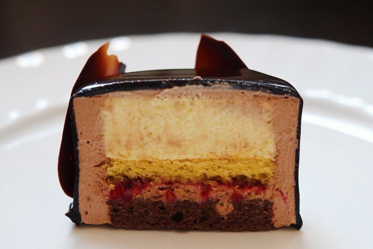 Ambrosia アンブロワジー 京橋美食 京橋甜品 京橋甜點 京橋必吃 京橋必食 京橋站美食 京橋站甜品 京橋站甜點 京橋站必食 京橋站必吃 京橋 杉野英實 慕斯蛋糕 イデミスギノ HIDEMI SUGINO 東京甜點店 東京甜品店 Tabelog 甜品 食べログ 甜點 東京甜品 東京甜點 東京 蛋糕 東京 泡芙 東京 Tokyo 東京必食 東京必吃 東京美食 東京必食2019 東京必吃2019 東京美食2019