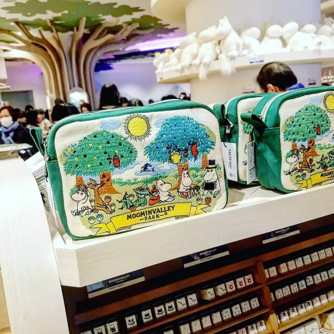 東京新景點 東京近郊自由行 東京自由行 東京親子 東京親子景點 東京親子遊 東京自駕遊 東京自駕 東京新景點2019 東京景點2019 東京近郊2019 東京必去2019 東京主題樂園 東京遊樂園 東京主題公園 姆明手信 姆明伴手禮 東京手信 東京伴手禮 姆明周邊紀念品 姆明周邊 姆明紀念品 Moominvalley Park 姆明主題公園 姆明主題樂園 Moomin Valley Park 日本 姆明主題公園 東京 姆明主題公園 東京 姆明 東京 moomin 姆明公園 姆明谷 嚕嚕米主題公園 嚕嚕米公園 日本 嚕嚕米公園 東京 主題 樂園 嚕嚕米兒童森林公園 姆明餐廳 姆明cafe 埼玉景點 埼玉必去 嚕嚕米樂園 嚕嚕米moomin森林公園 嚕嚕米森林公園 飯能 埼玉 景點 東京近郊景點 東京近郊自由行 東京近郊 東京近郊必去 東京嚕嚕米 東京 嚕嚕米 日本嚕嚕米 日本 嚕嚕米 moomin theme park ムーミンバレーパーク 姆明公園 東京 姆明公園 姆明公園 交通 姆明公園 門票 姆明公園 必玩 姆明公園 飛索 姆明公園 劇場 姆明屋 姆明小屋