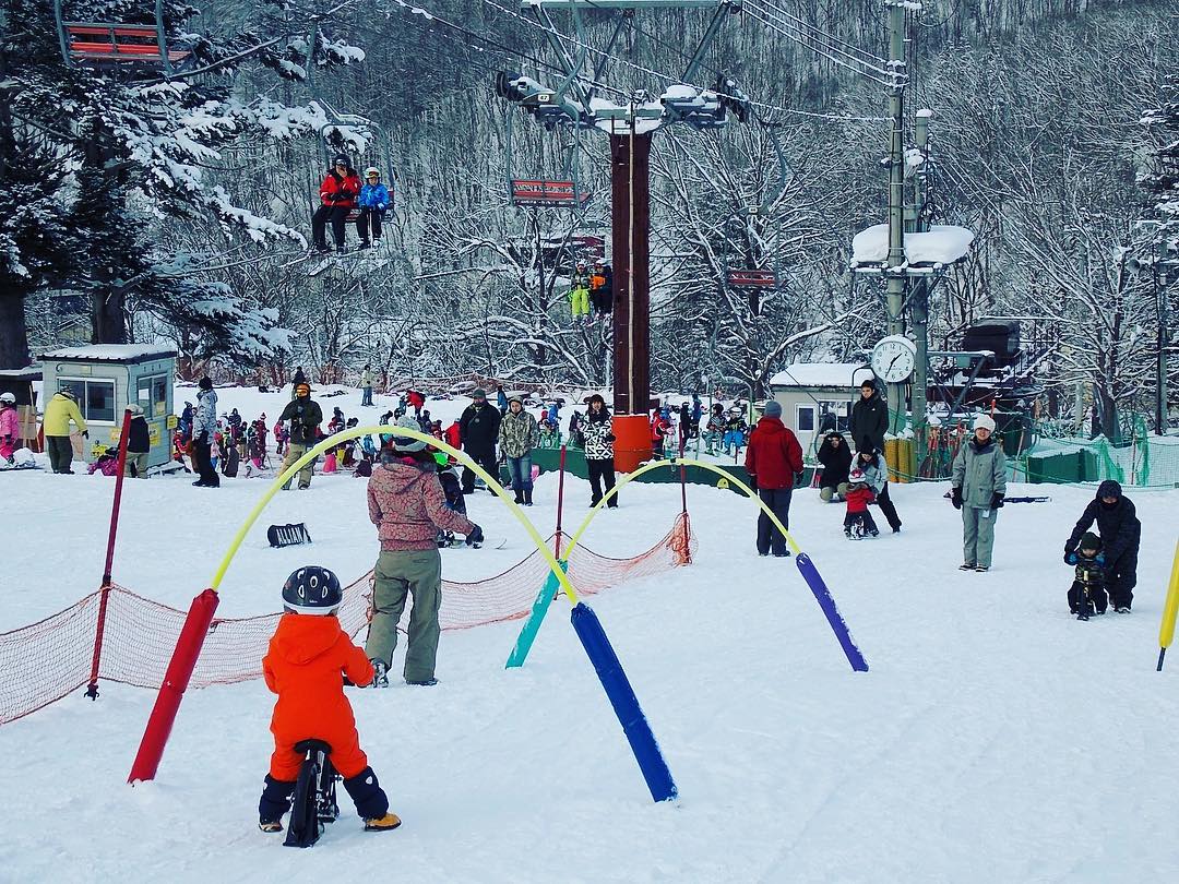 札幌盤溪滑雪場 SAPPORO BANKEI SKI AREA 富良野滑雪場 富良野 滑雪 場 北海道 滑雪 北海道滑雪 推薦 北海道滑雪場 推薦 北海道滑雪場 推介 北海道攻略 日本滑雪 日本滑雪場 北海道親子遊 二世古滑雪場 北海道 滑雪 月份 北海道 11月 北海道 12月 北海道1月 北海道 2月 北海道 3月 北海道 4月 北海道 5月 北海道 落雪 北海道 滑雪 自由 行 北海道滑雪自由行 滑雪 度假村 札幌滑雪場 札幌 滑雪 北海道 大雪 北海道 滑雪 場 比較 北海道滑雪 月份 北海道滑雪住宿 北海道滑雪 比較 北海道滑雪 衣服 北海道滑雪 富良野 北海道滑雪2019 北海道滑雪 2019 北海道滑雪 親子 北海道滑雪 攻略 北海道滑雪 初學者 北海道滑雪 自肋 北海道滑雪 交通 北海道滑雪 住宿推薦 北海道滑雪 初學 北海道滑雪 新手 北海道滑雪 一日遊 北海道滑雪 度假村 北海道滑雪 季節 北海道滑雪 時間 北海道滑雪 幾月 北海道滑雪 機場 北海道滑雪 二世谷 北海道滑雪 小樽 北海道滑雪 留壽都 北海道滑雪 民宿