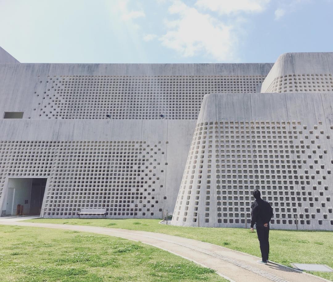 沖繩打卡 沖繩縣立博物館 沖繩縣立美術館 沖繩縣立博物館・美術館 博物館常設展 美術館收藏展 沖繩必去 沖繩交通 沖繩景點 沖繩不自駕 沖繩自由行 沖繩不自駕行程 沖繩好去處 首里站 景點 首里 景點 Omoromachi站 景點 Omoromachi 景點 歌町車站 景點 歌町站 景點 歌町 景點 牧志站 景點 牧志 景點 安里站 景點 安里 景點 小祿站 景點 小祿 景點 奧武山公園站 景點 奧武山公園 景點 旭橋站 景點 旭橋 景點 縣政府前 景點 縣政府前站 景點 沖繩單軌電車 ICOCA 沖繩單軌電車 PASMO 沖繩單軌電車 Suica 沖繩單軌電車 西瓜卡 沖繩單軌電車 石嶺站 經塚站 浦添前田站 Tedako浦西站 てだこ浦西站 石嶺 經塚 浦添前田 Tedako浦西 てだこ浦西 Yui-Rail ゆいレール 沖繩 浦添 沖繩 浦添市 沖繩浦添市 沖繩浦添 沖繩單軌電車 沖繩單軌電車新站 沖繩單軌電車圖 沖繩單軌電車延長 沖繩單軌電車時間 沖繩單軌電車路線圖 沖繩單軌電車二日券 沖繩單軌電車一日券 沖繩單軌電車景點 沖繩單軌電車站 沖繩單軌列車 沖繩單軌列車路線圖 沖繩單軌列車景點 沖繩單軌列車地圖 沖繩單軌列車時間 沖繩單軌列車時刻表 沖繩單軌列車圖 沖繩單軌列車票價 沖繩單軌列車營業時間