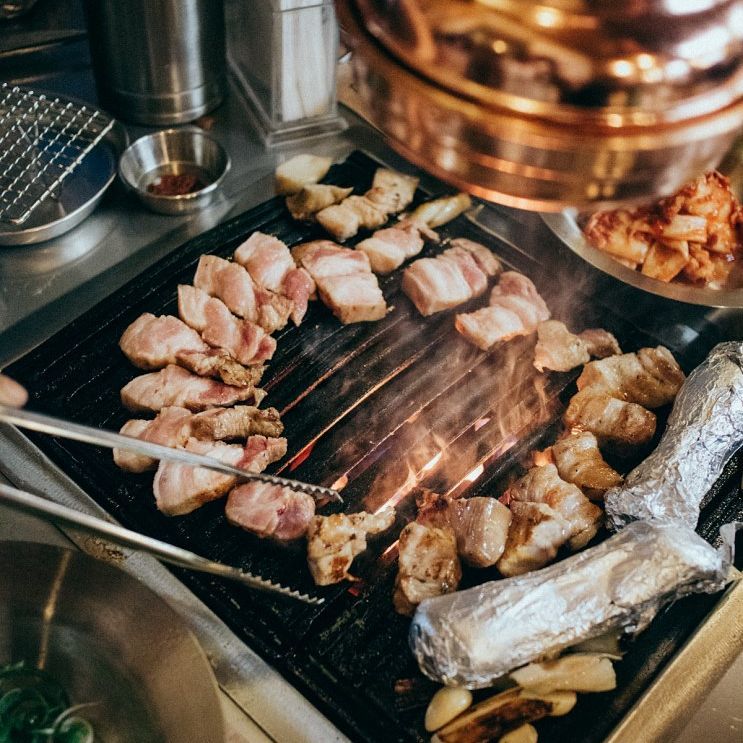 BTS防彈少年團烤肉 首爾 Seoul 首爾必吃 首爾必食2019 首爾必吃2019 首爾美食2019 首爾必食2020 首爾必吃2020 首爾美食2020 首爾自由行 首爾自由行2019 首爾自由行2020 藥水站美食 藥水站必食 藥水站燒肉 首爾燒肉 韓燒 首爾烤肉推薦 首爾燒肉推薦 首爾食堂 首爾豬 好吃食堂 首爾烤肉 豬豬食堂 烤豬皮 韓國追星景點 首爾追星景點 首爾 餐廳 金豬 首爾 烤肉 藥水站 首爾美食 首爾必食 Geumdwaeji Sikdang JIMIN 燒肉 BTS同款 EXO同款 금돼지식당 金豬肉食堂 金豬食堂 黃金豬 黃金豬 燒肉 黃金豬肉食堂 黃金豬食堂
