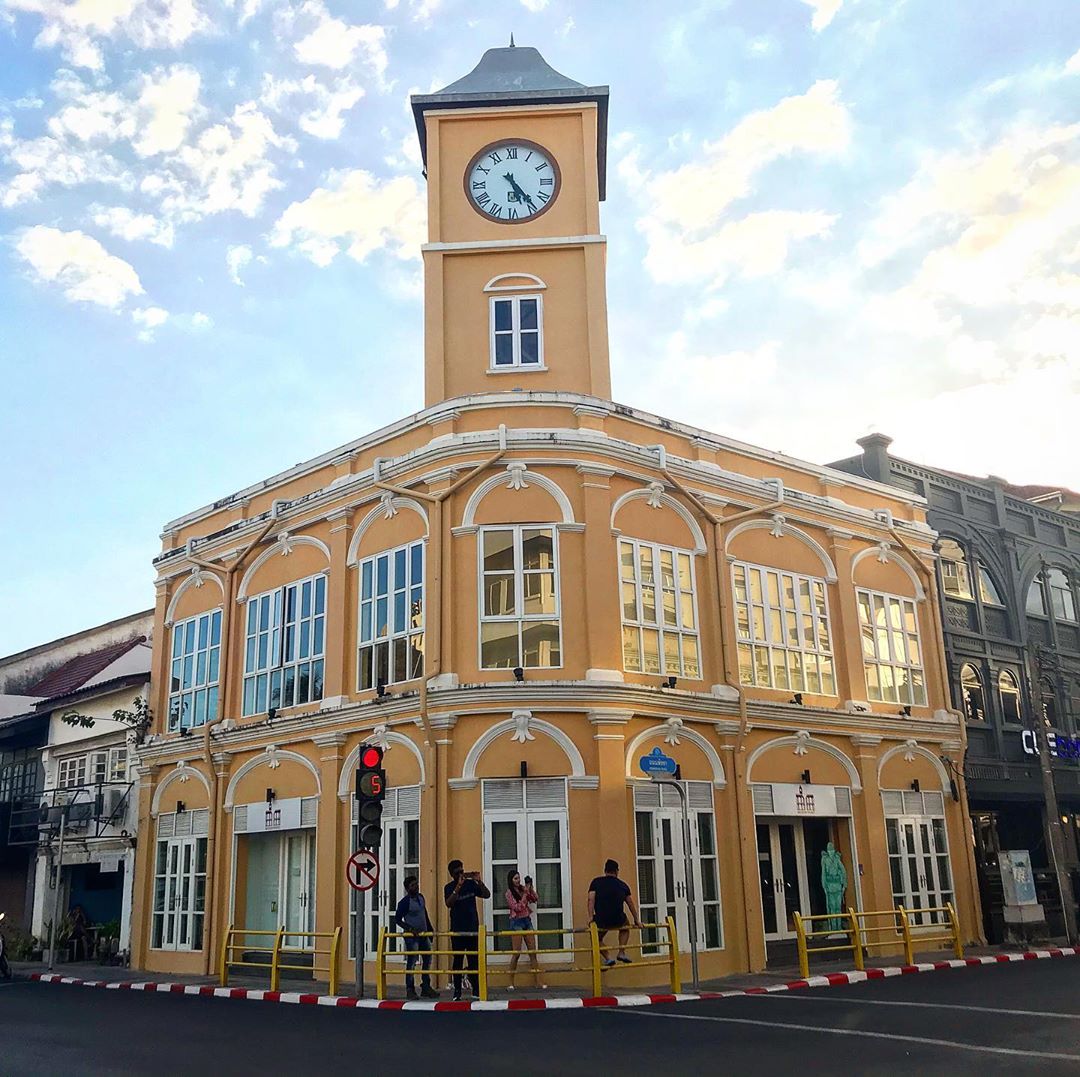 布吉鎮 舊城區 Clock Tower 泰國夜市 泰國自由行 泰國景點 泰國必去 PP島 卡塔海灘 Kata Beach 珊瑚島 攀牙灣 幻多奇樂園 芭東海灘酒吧街 皇帝島 斯米蘭群島海洋公園 普吉大佛 查龍寺 普吉鎮 布吉鎮 布吉大佛 Hanuman World Flying Hanuman 反轉屋 Baan Teelanka 布吉 布吉自由行 布吉景點 普吉 布吉好去處 布吉必去 布吉必去景點 布吉必玩 普吉自由行 布吉 景點 布吉景點推介 布吉島 普吉島 phuket 泰國布吉自由行 泰國布吉 泰國普吉 布吉有咩玩 布吉 夜市 布吉夜市